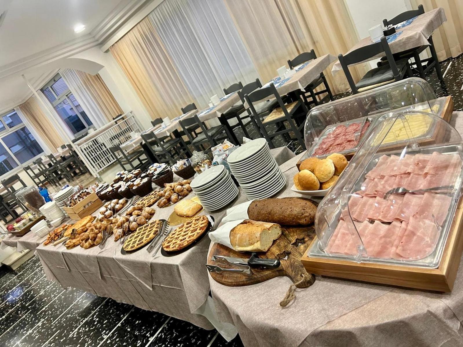 Hotel D'Annunzio Cattolica Eksteriør bilde